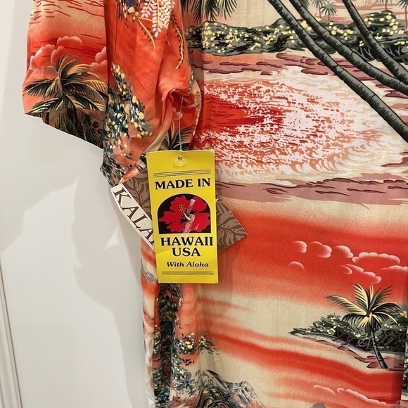 Kalaheo Vintage 100% Rayon Hawaiian Shirt—Made in Hawaii—New With Tags—Size S - Picture 3 of 12